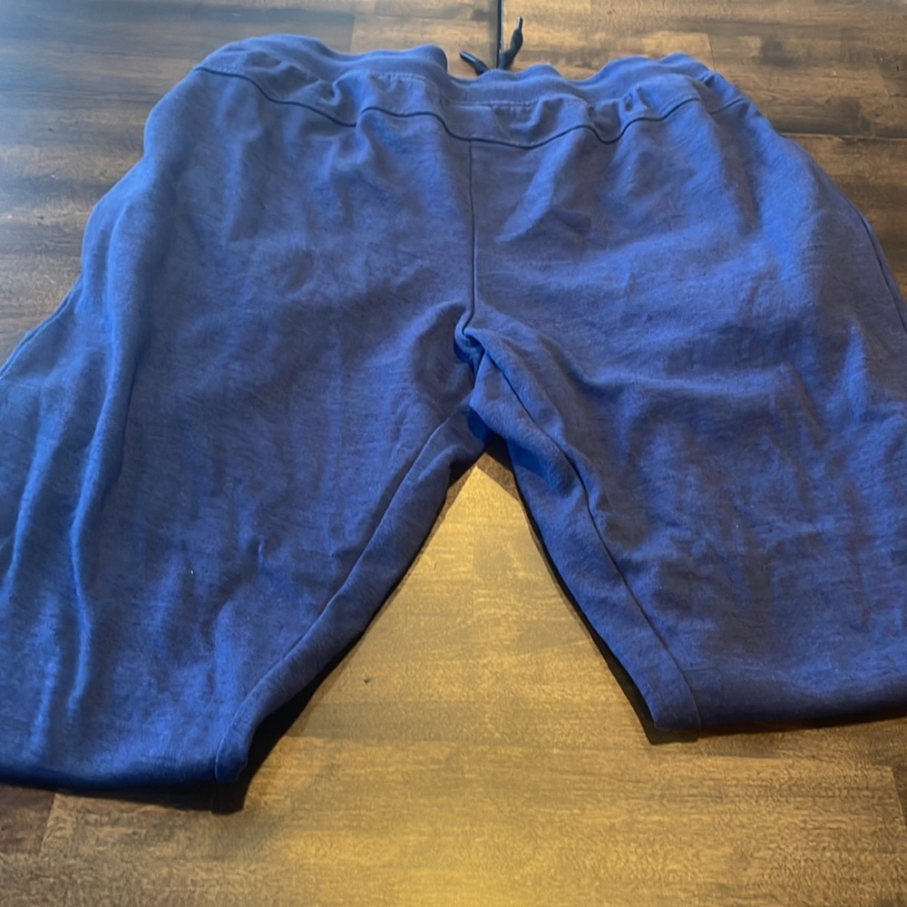 Men’s joggers - Picture 3 of 7